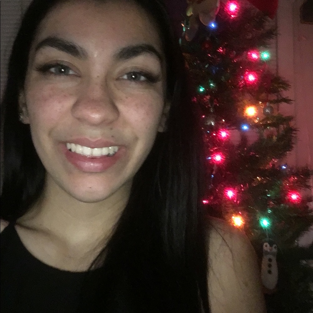 Meet your Posher, Iliana-marilis